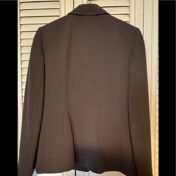 👩🏼‍💻💼 Tahari Arthur S Levine suit - Picture 2 of 6